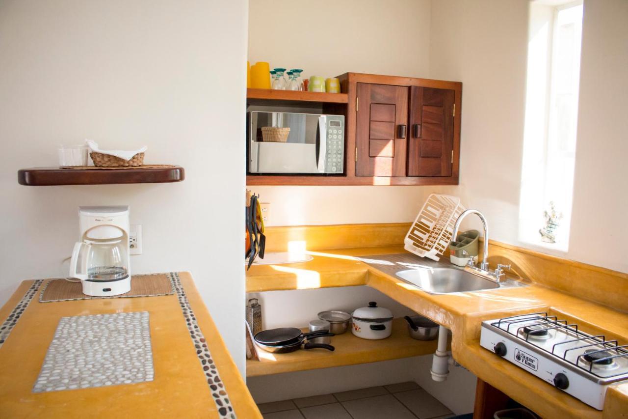 Canto Del Mar Hotel - Zihuatanejo - Suites Con Cocina Exterior photo